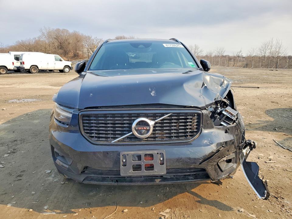 2021 Volvo Xc40 T5 R-design