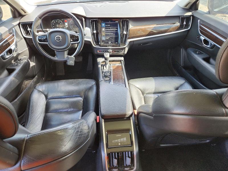 2018 Volvo S90 T5 Momentum