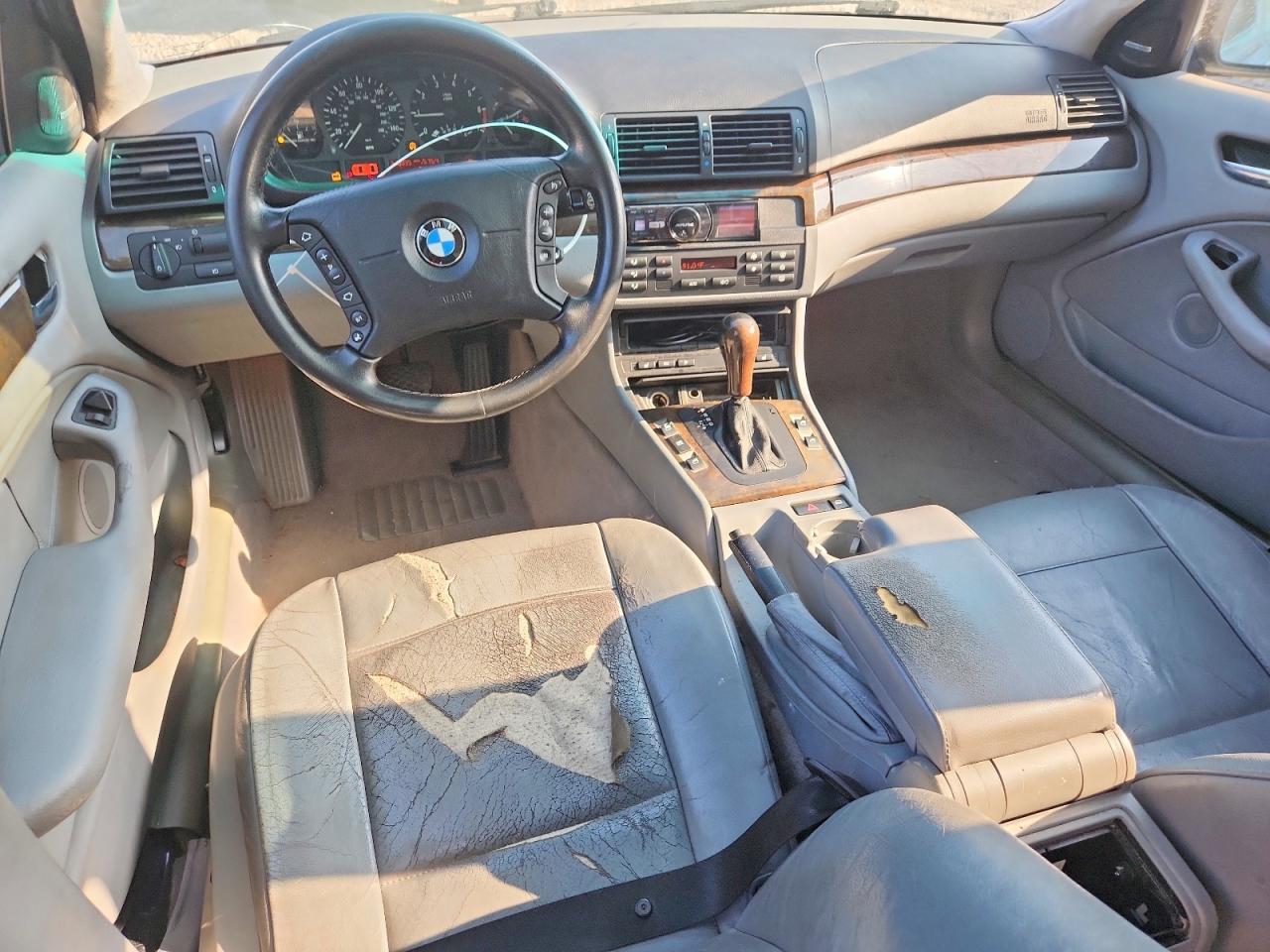 2002 BMW 325 i