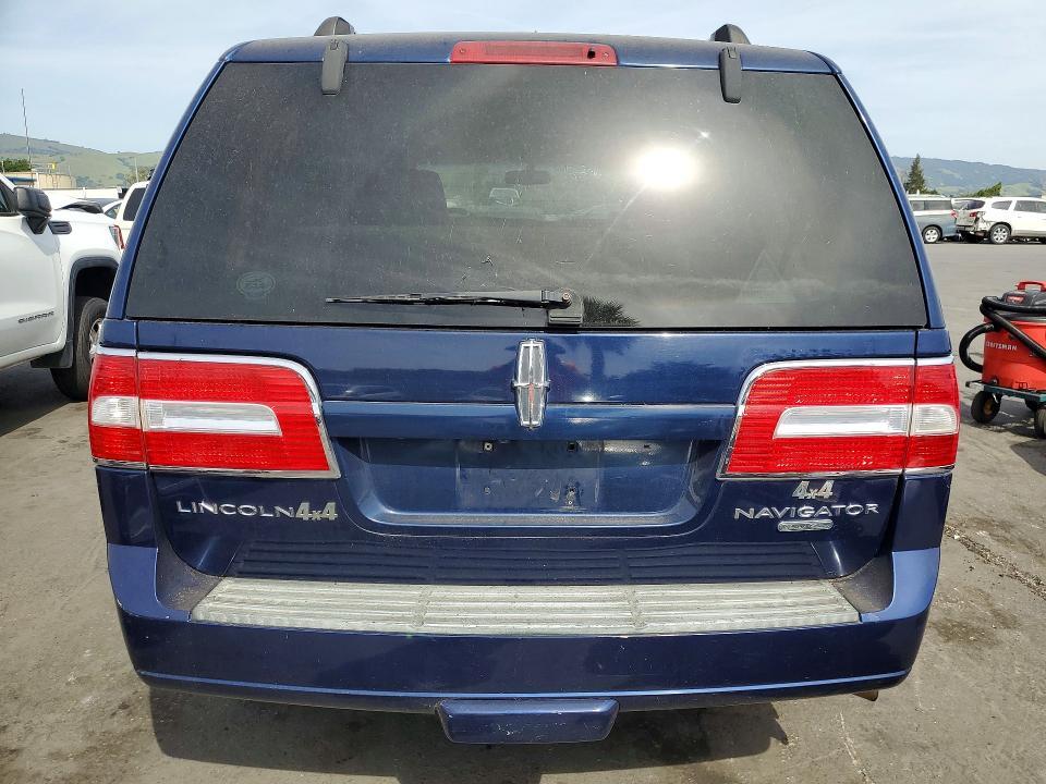 2008 Lincoln Townhouse Navigator