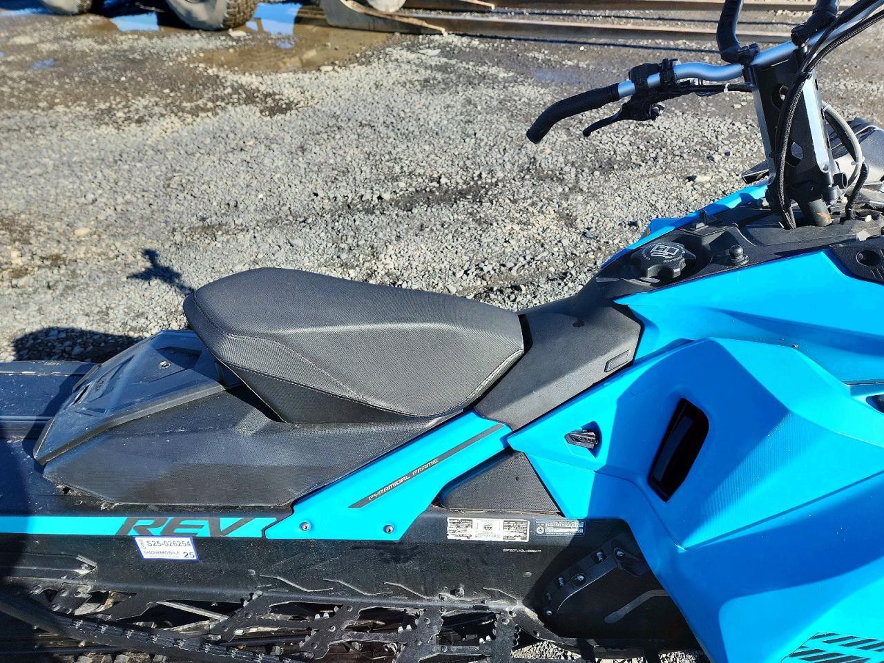 2020 Skidoo Summit X 850 E-TEC