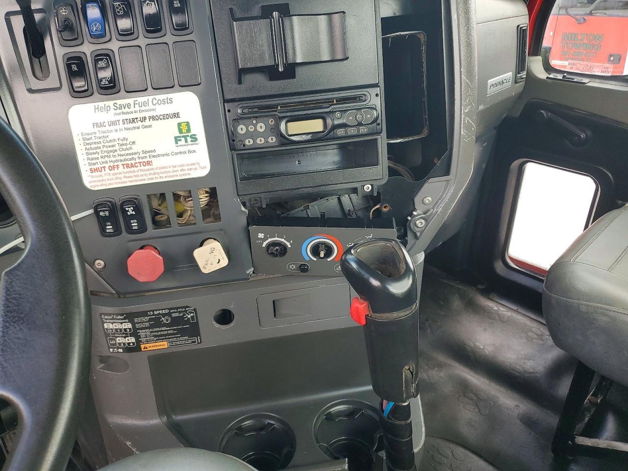2008 Mack CHU613 Semi Truck