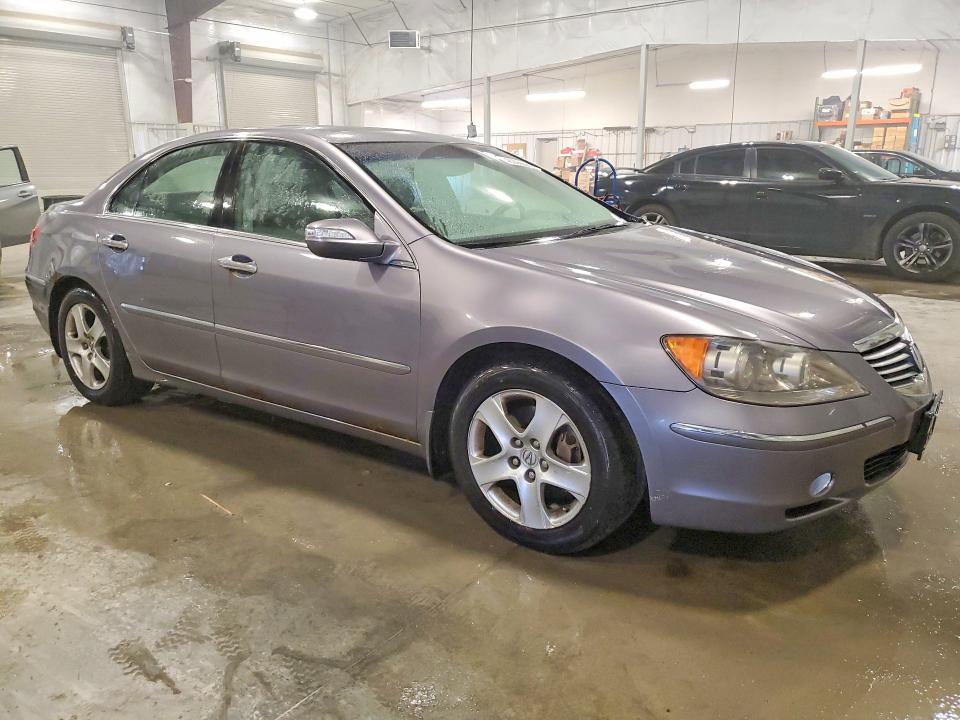 2005 Acura RL