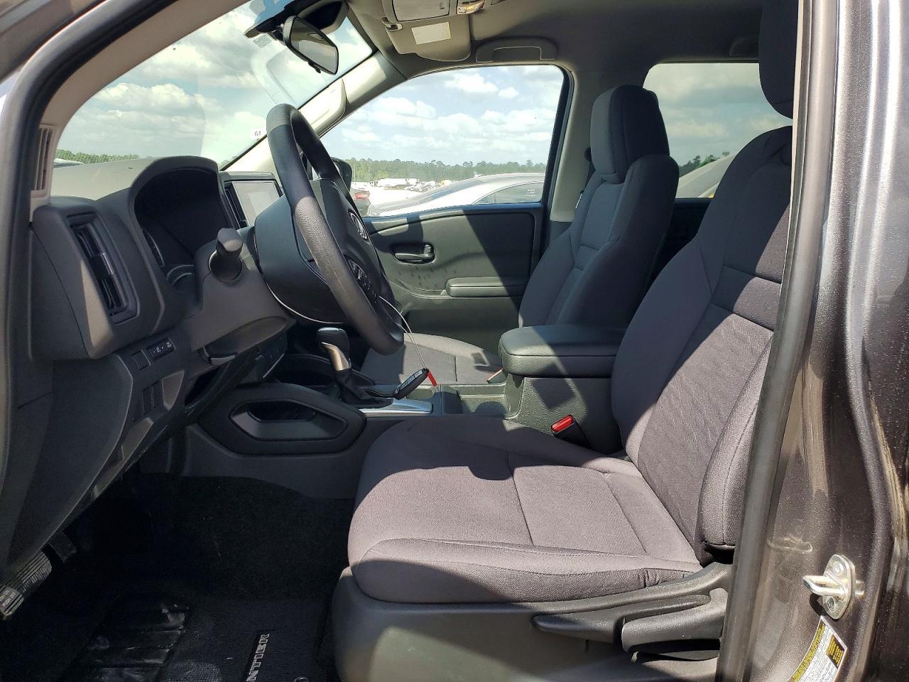2025 Nissan Frontier S