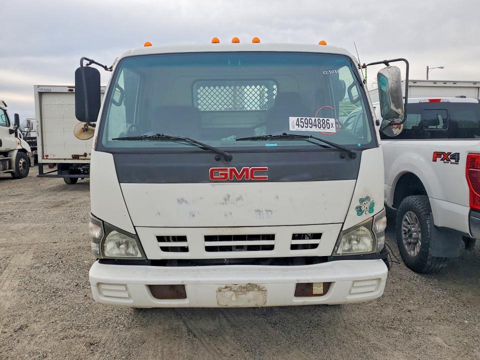 2007 GMC W5500 Flatbed Truck