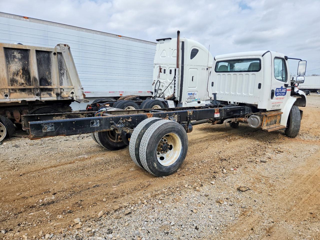 2021 Freigliner 2021 Freightliner Business Class M2 Truck Cab AND