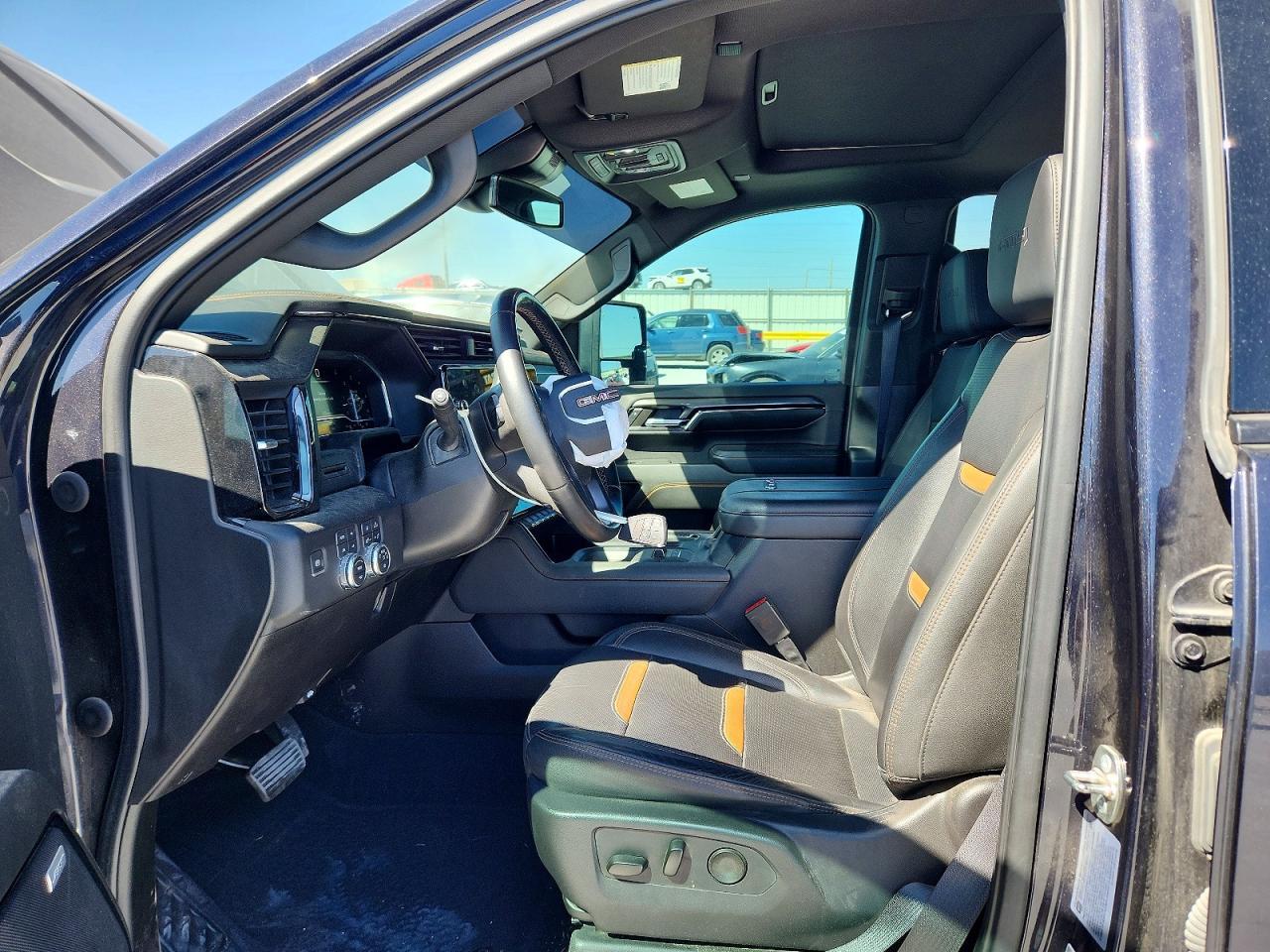 2024 GMC Sierra K2500 AT4