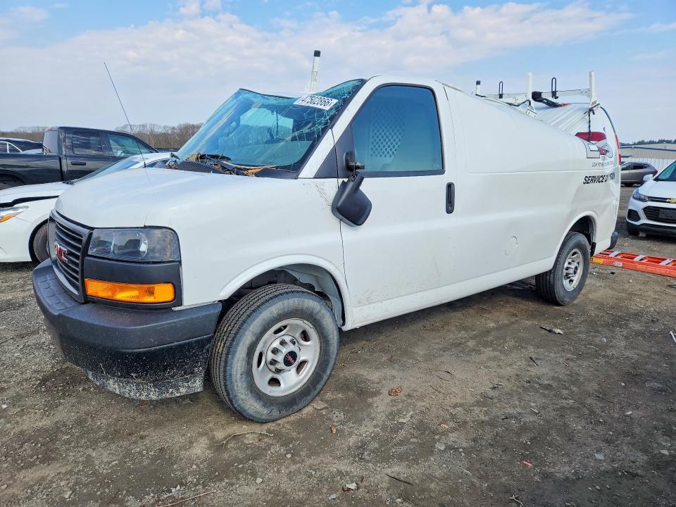 2023 GMC Savana 2500 Cargo Utility / Service van