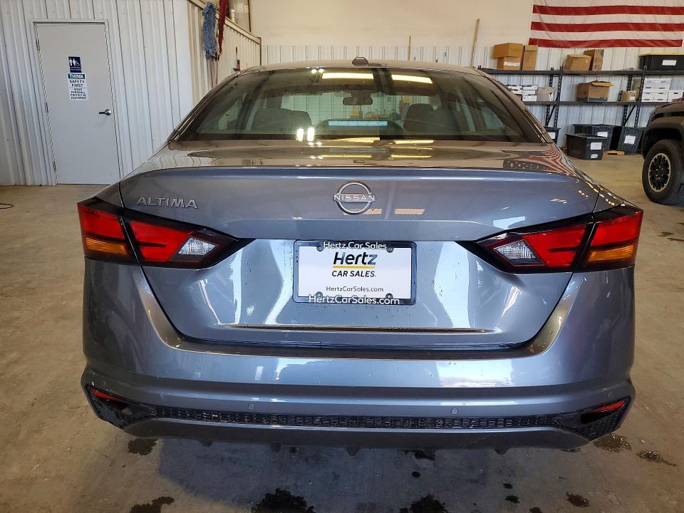 2025 Nissan Altima 2.5 sv