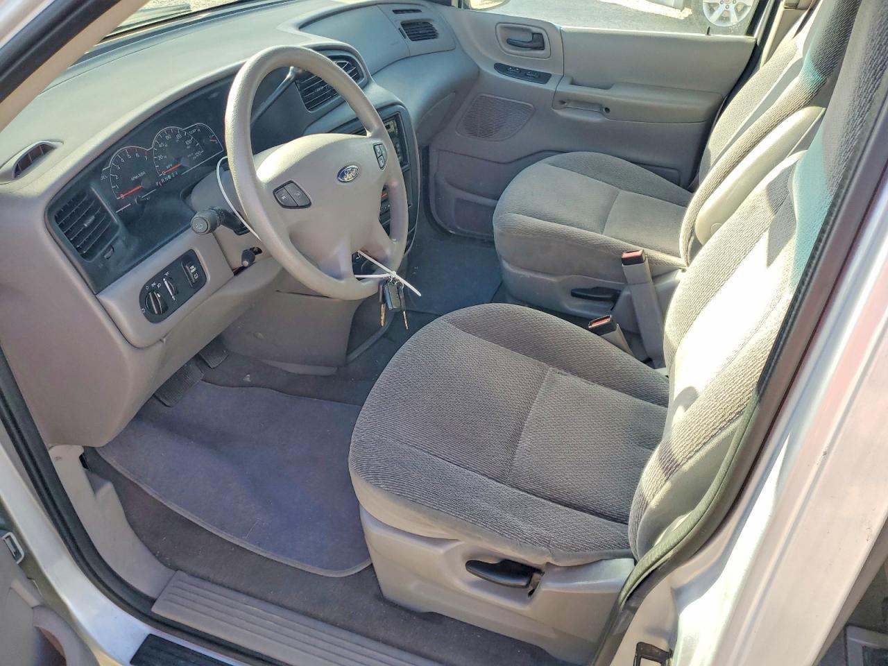 2002 Ford Windstar lx