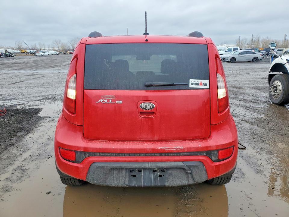 2013 KIA Soul +