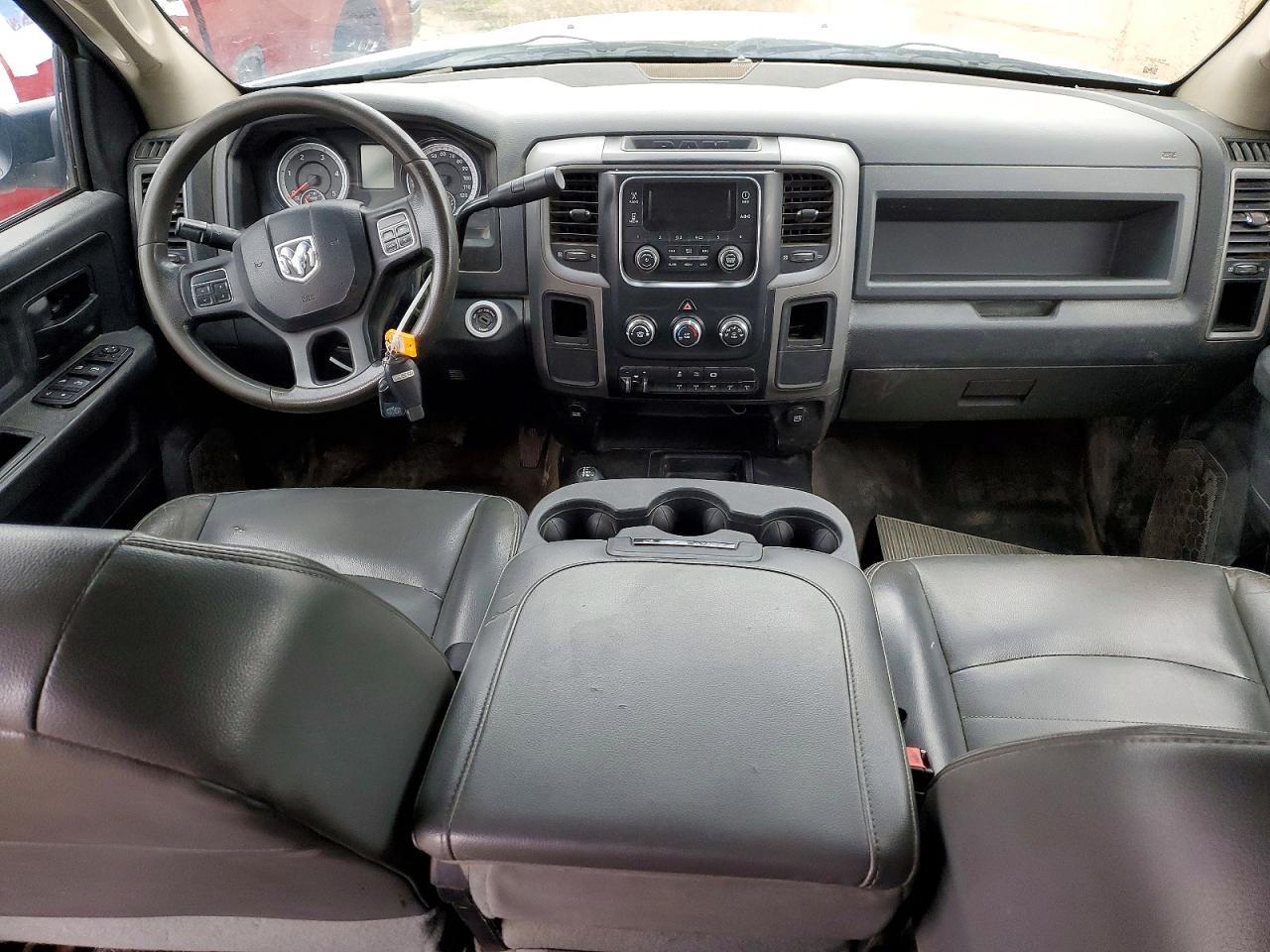 2015 Dodge RAM 5500 Flatbed Truck