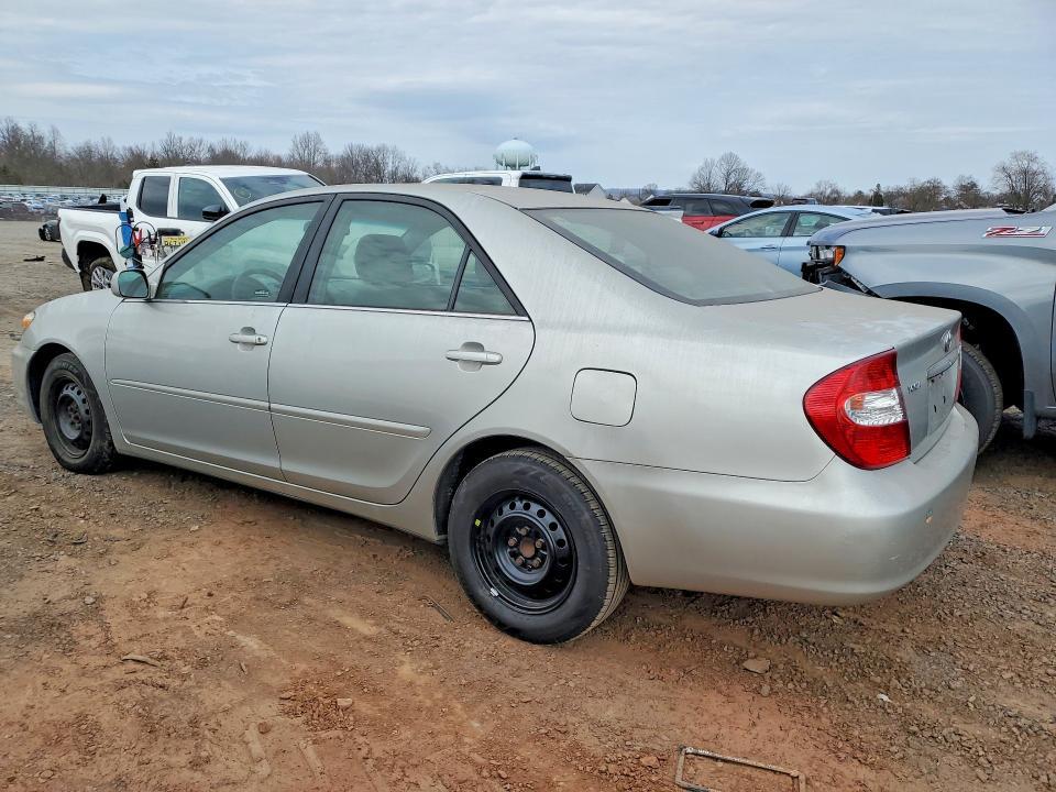 2003 Toyota Camry le