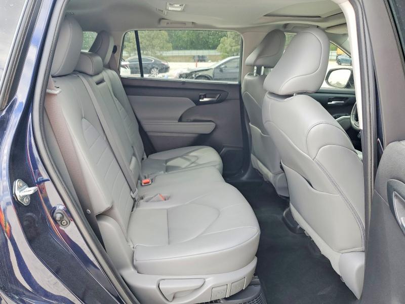 2023 Toyota Highlander Hybrid xle