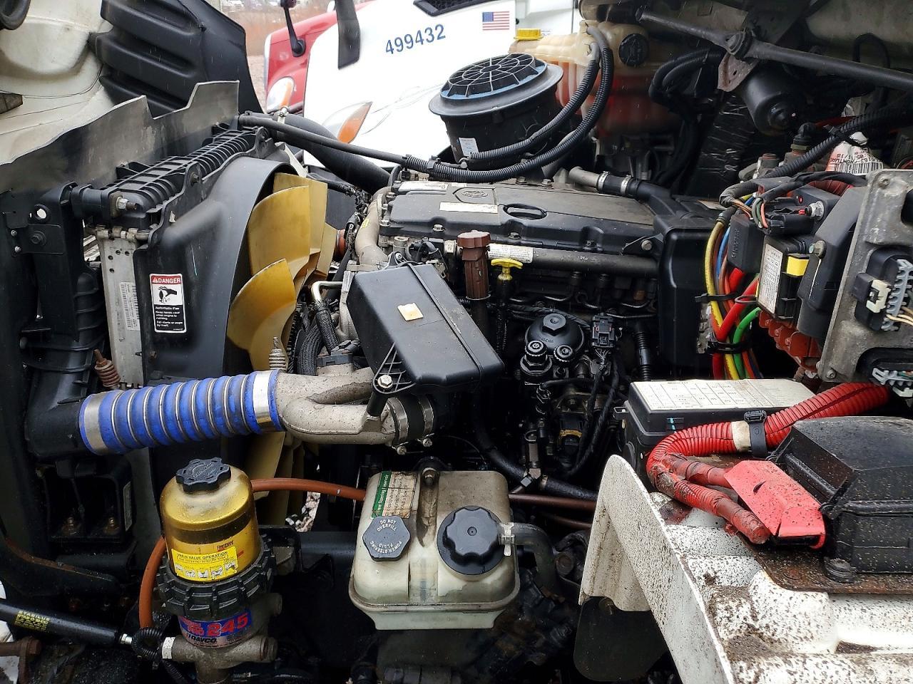 2019 Freightliner Business Class M2 Semi Truck