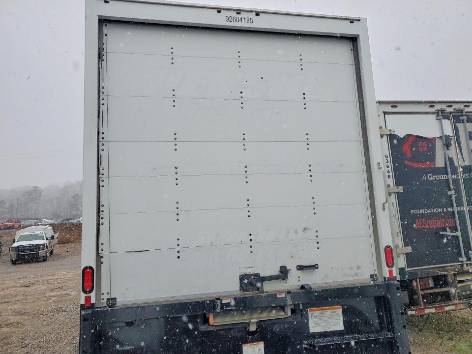 2023 International MV607 BOX Truck