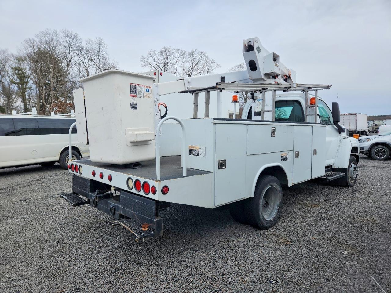 2008 GMC C5500 Bucket Truck
