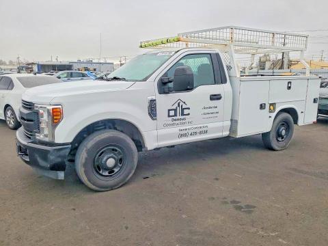 2018 Ford F250 Super Duty Utility / Service Truck