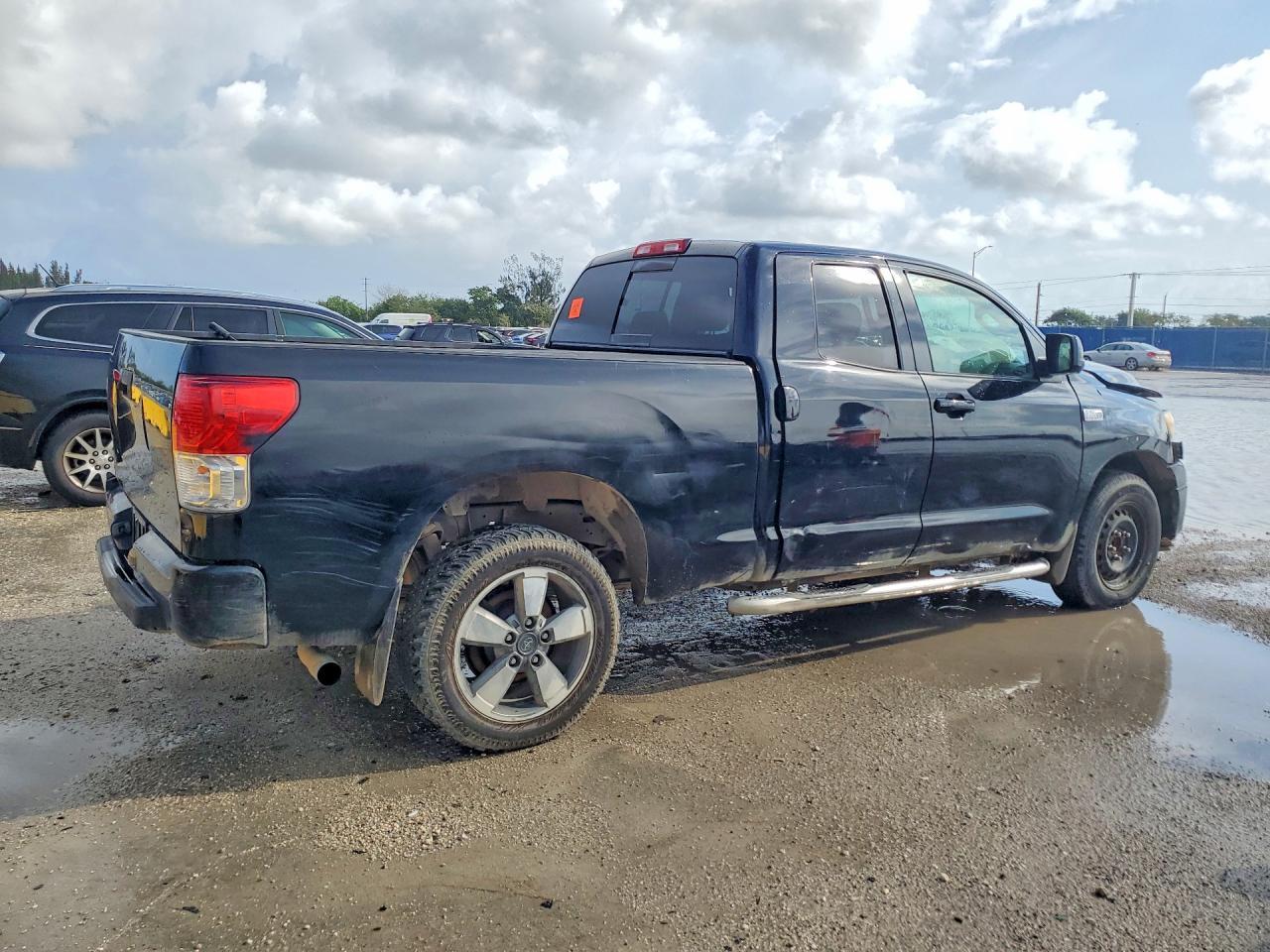 2011 Toyota Tundra Grade