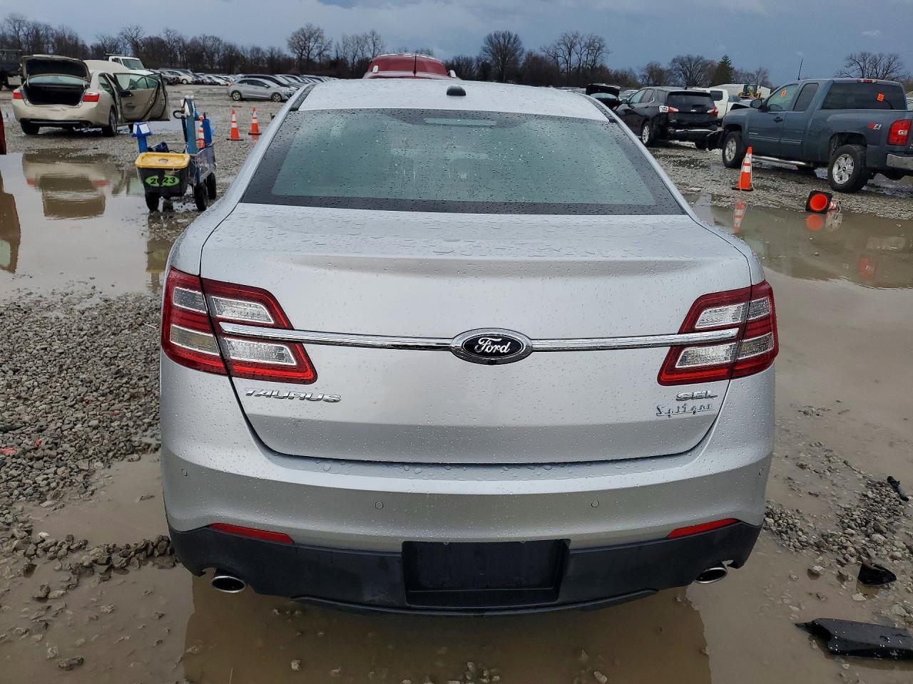 2015 Ford Taurus sel