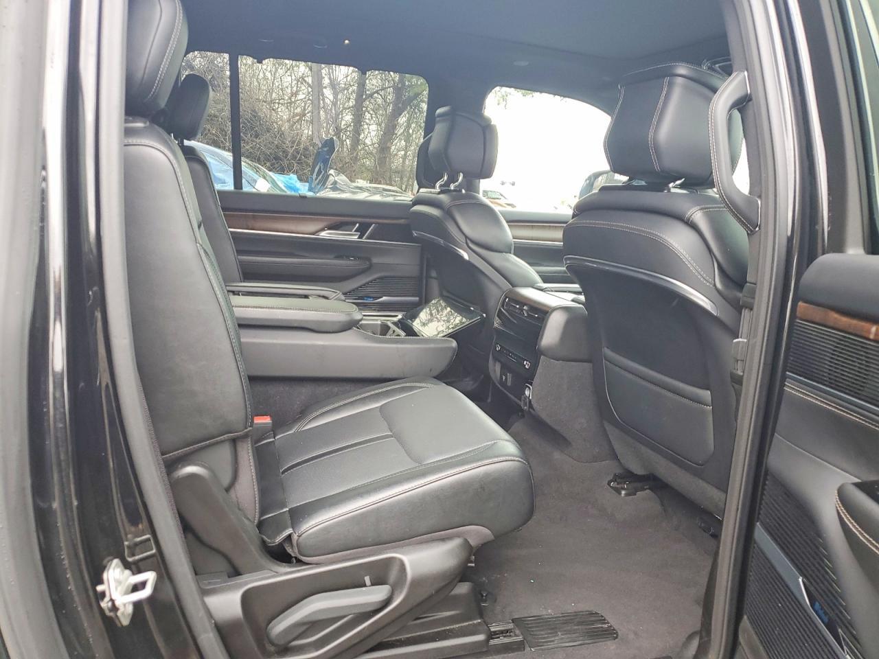 2024 Jeep Grand Wagoneer l Series i