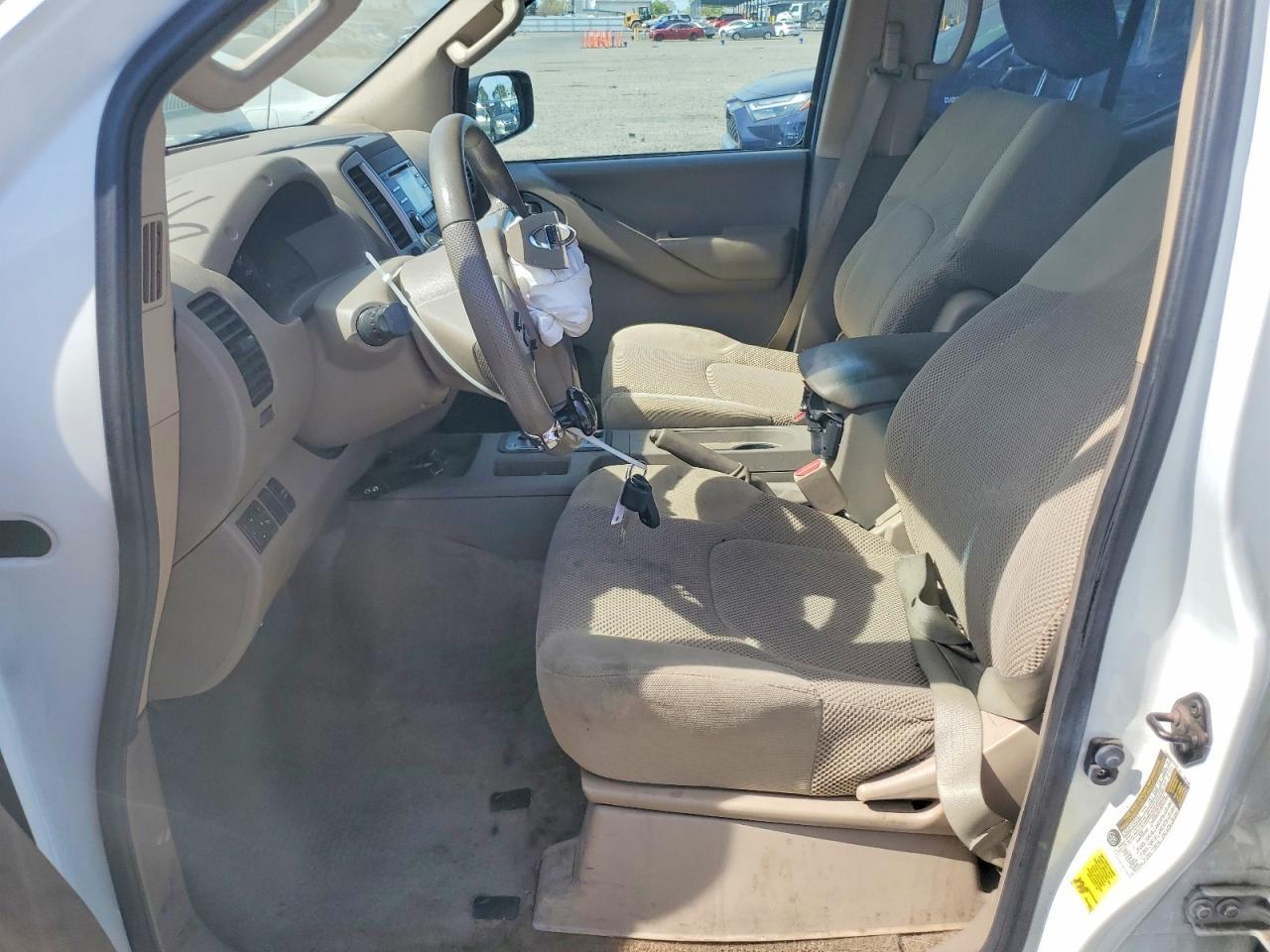 2014 Nissan Frontier S