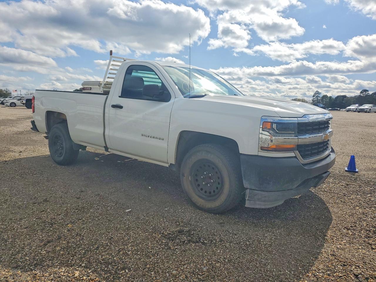 2018 Chevrolet Silverado C1500