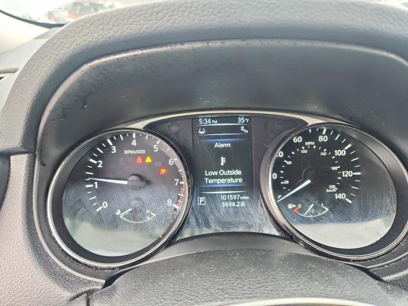 2015 Nissan Rogue sv