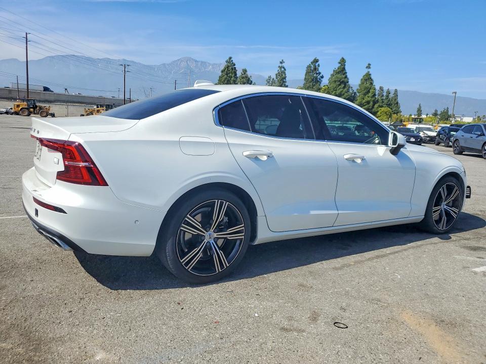 2021 Volvo S60 T8 Recharge Inscription