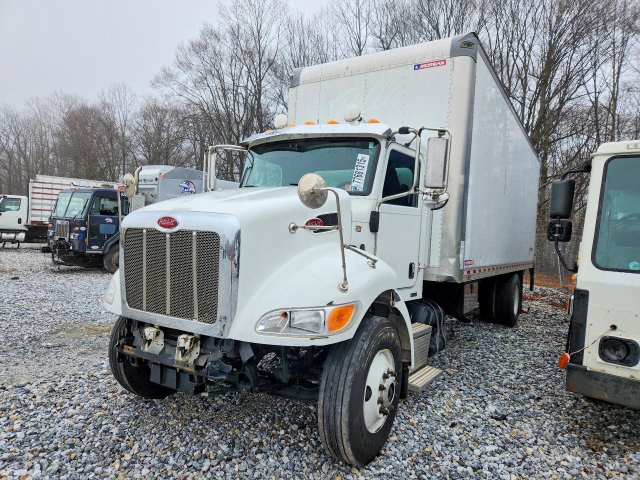 2022 Peterbilt 337 BOX Truck