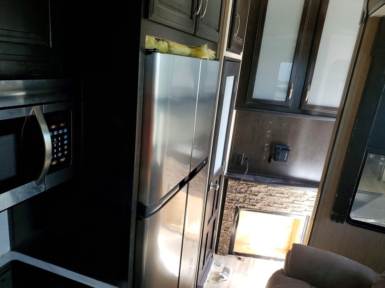 2017 Grand Design Momentum Camper