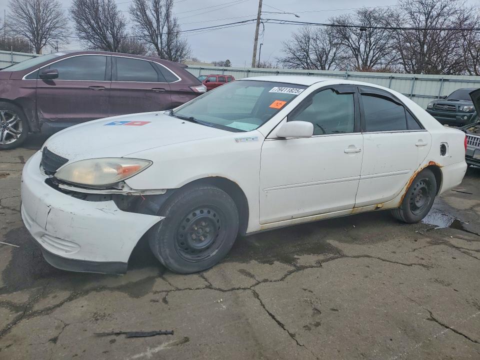 2002 Toyota Camry le