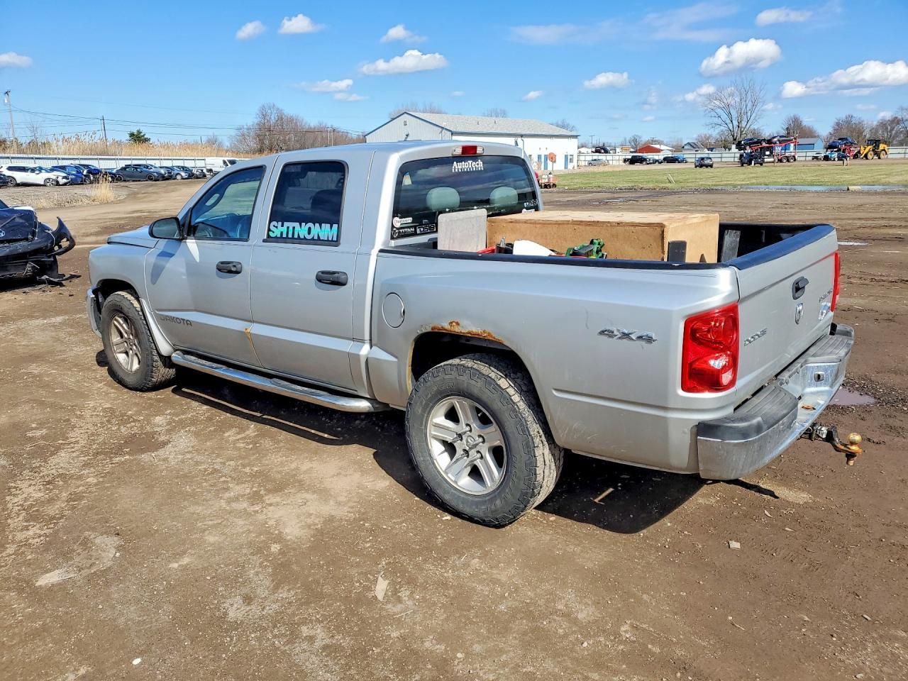 2011 Dodge Dakota SLT