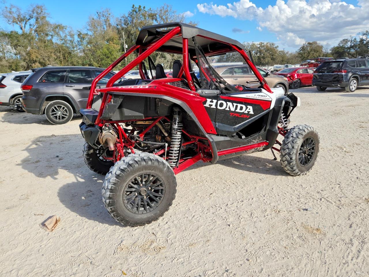 2025 Honda SXS1000 S2R