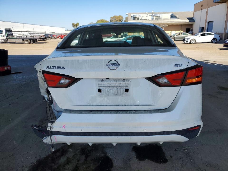 2024 Nissan Altima 2.5 sv