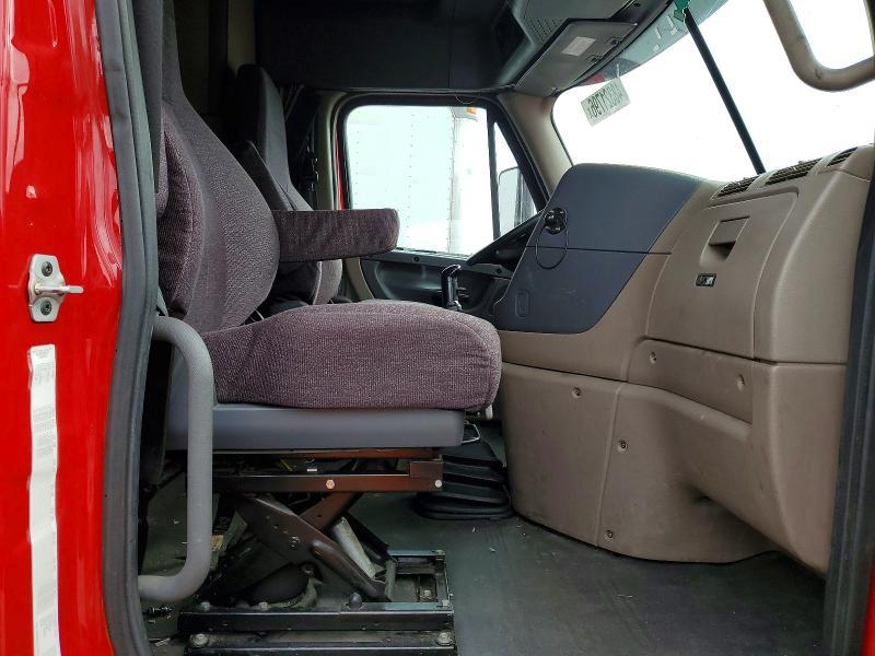 2014 Freigliner 2014 Freightliner Cascadia Semi Truck