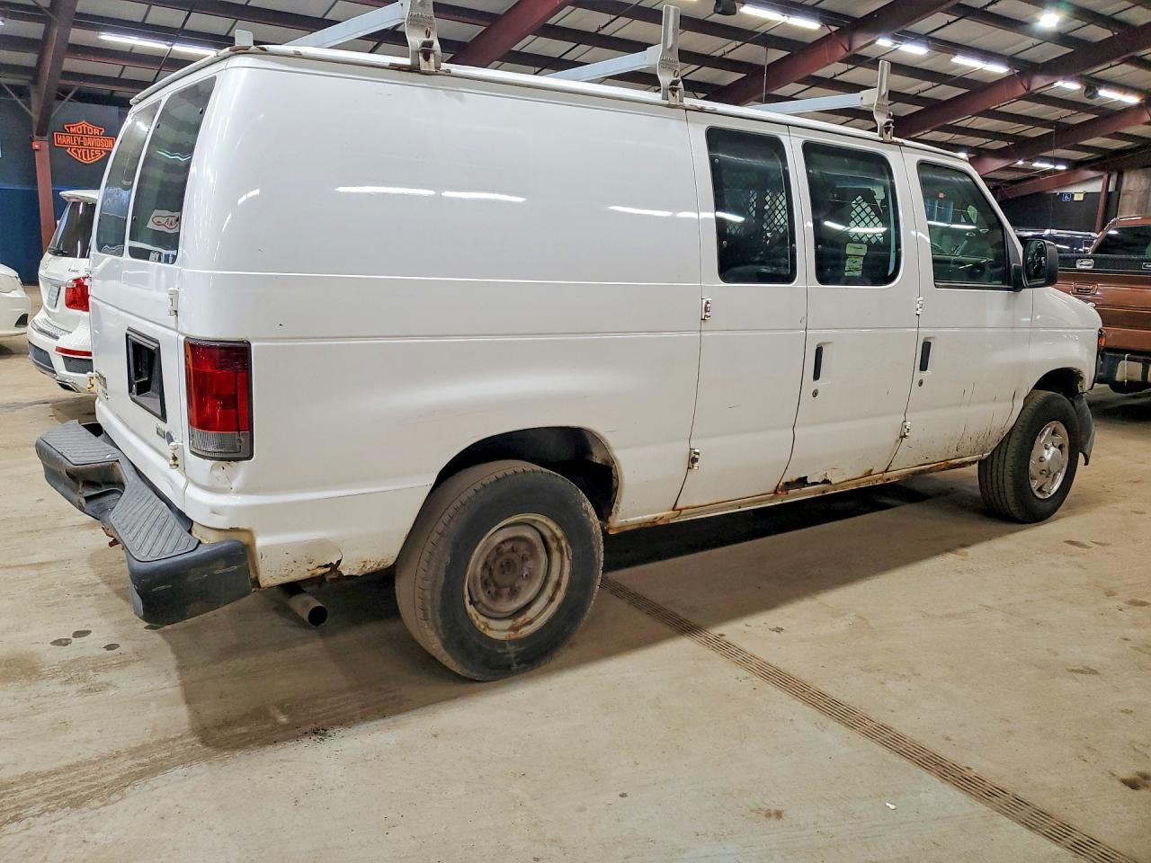 2011 Ford Econoline E250 van
