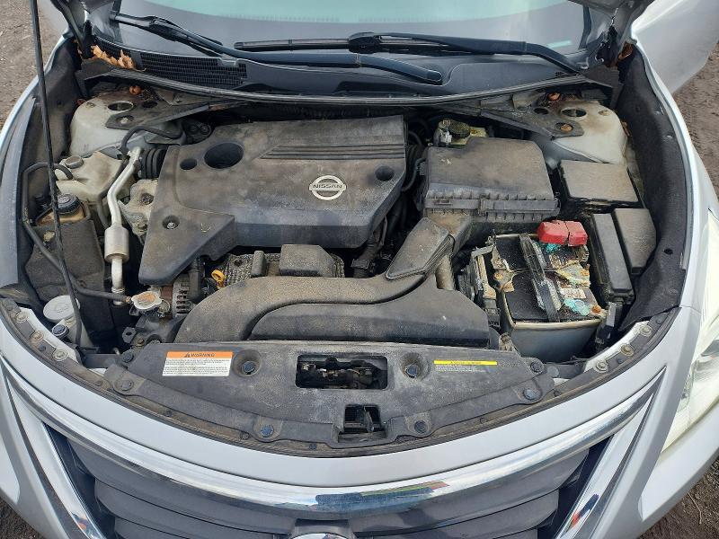 2015 Niss Altima 2.5s