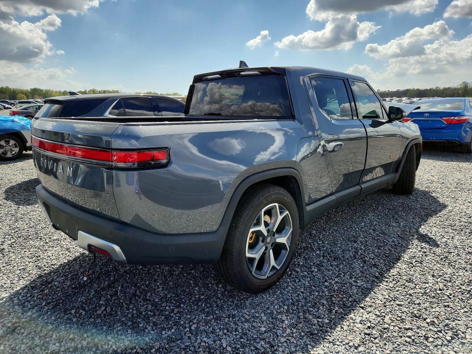 2022 Rivian R1T Adventure