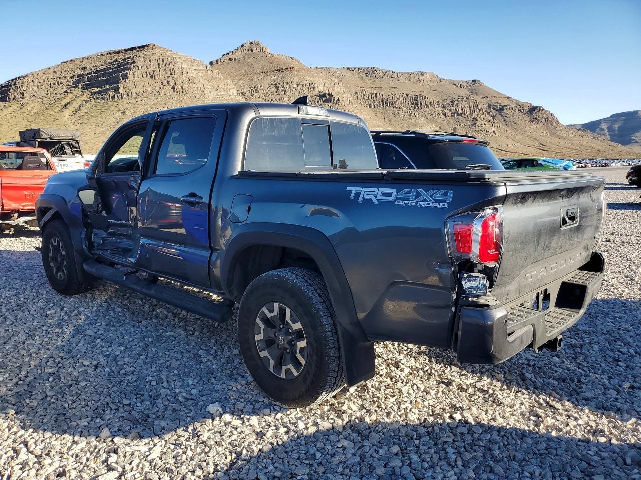 2022 Toyota Tacoma TRD OFF-Road