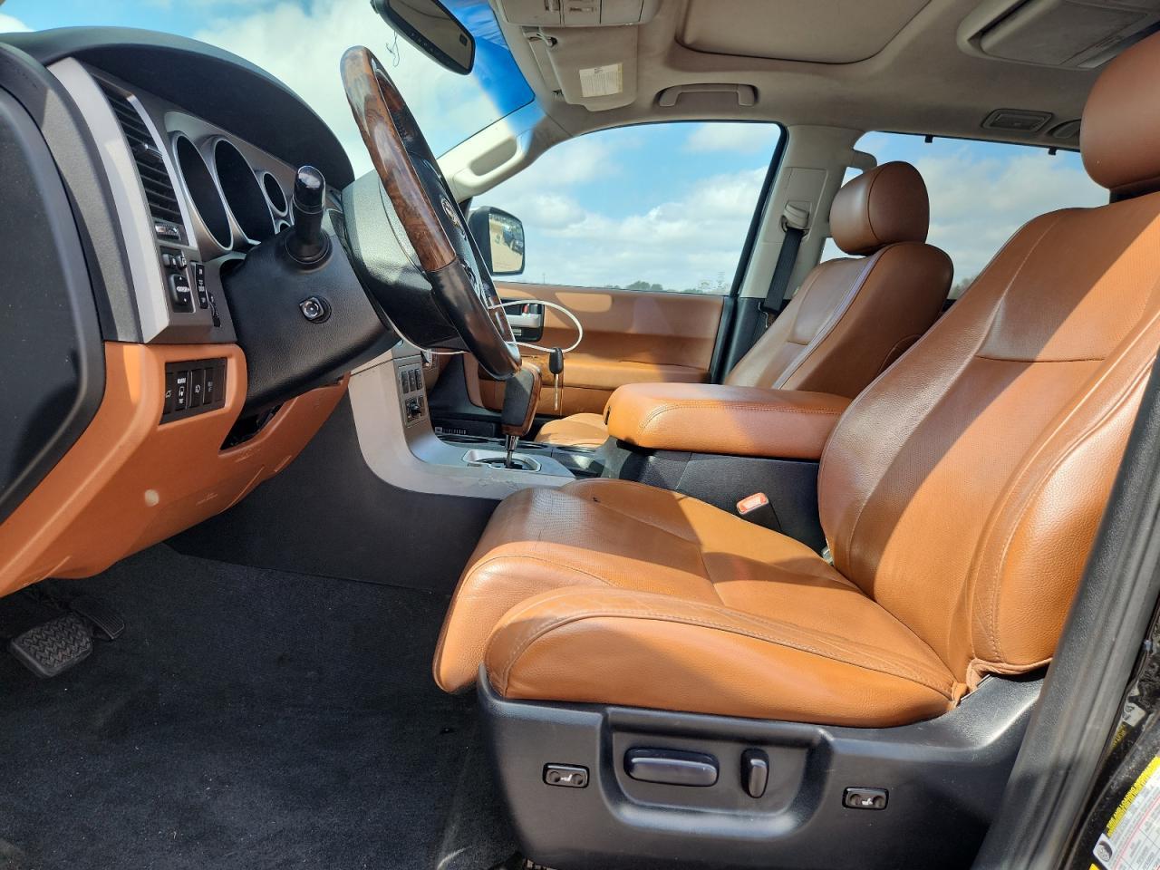 2010 Toyota Sequoia Platinum