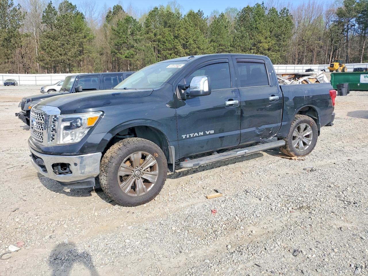 2019 Nissan Titan SL