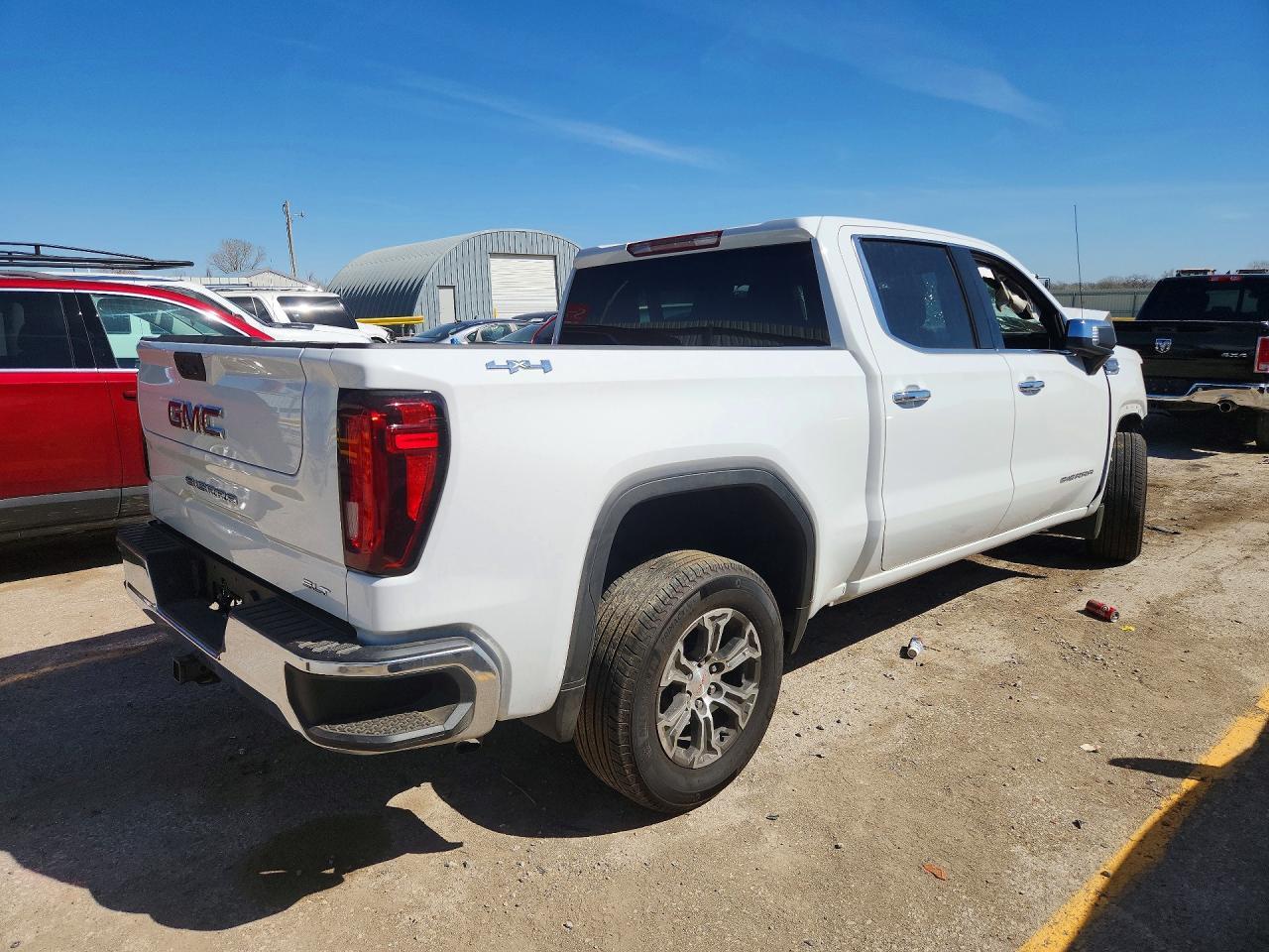 2026 GMC Sierra K1500 SLT