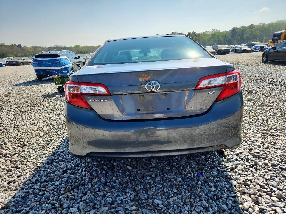 2013 Toyota Camry le