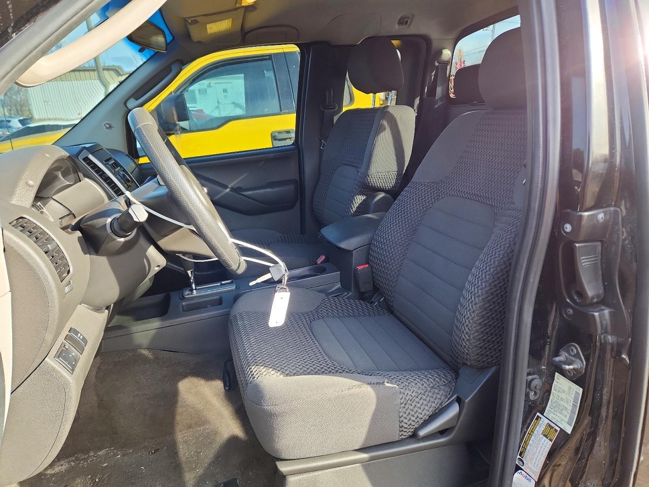 2009 Nissan Frontier SE V6