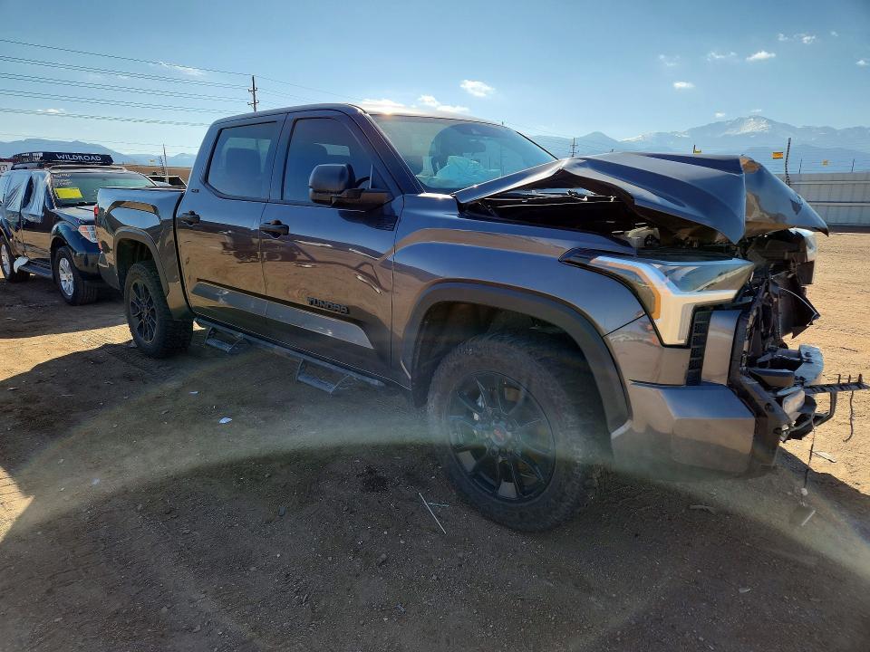 2022 Toyota Tundra SR5