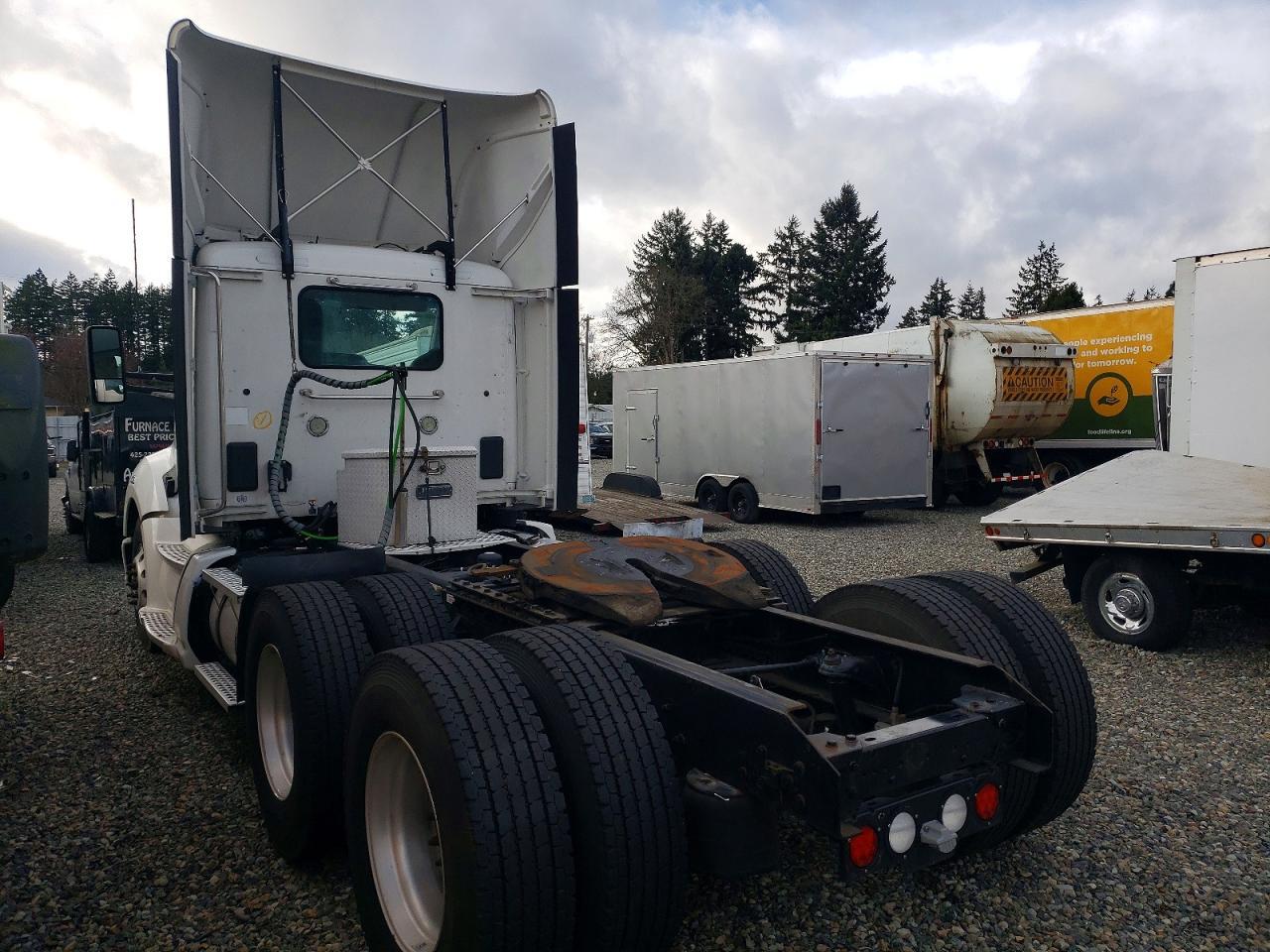 2018 Kenworth T680 Semi Truck