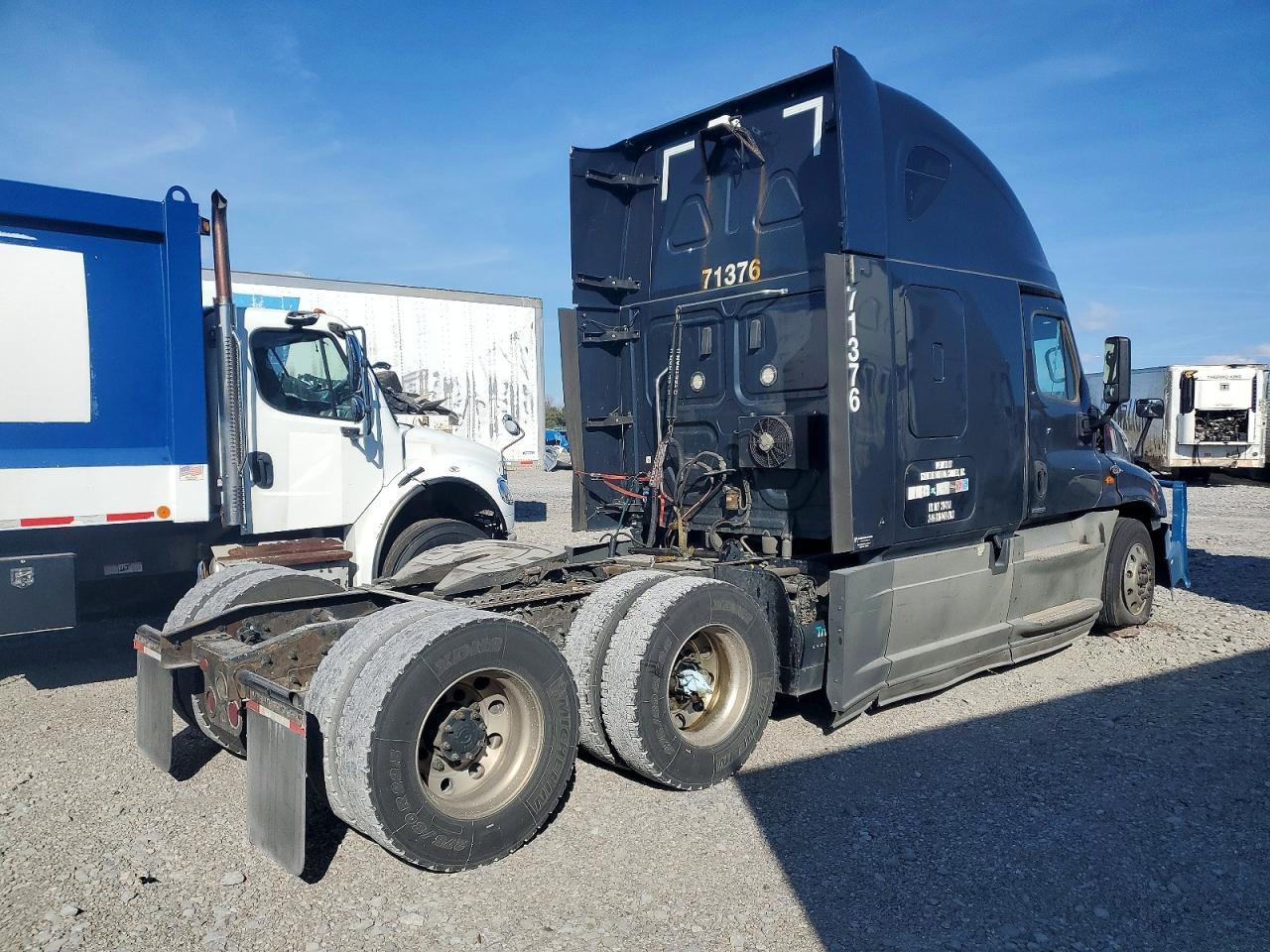 2018 Freightliner Cascadia 125
