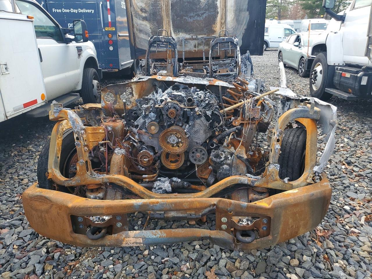 2018 Ford F450 Super Duty Flatbed Truck