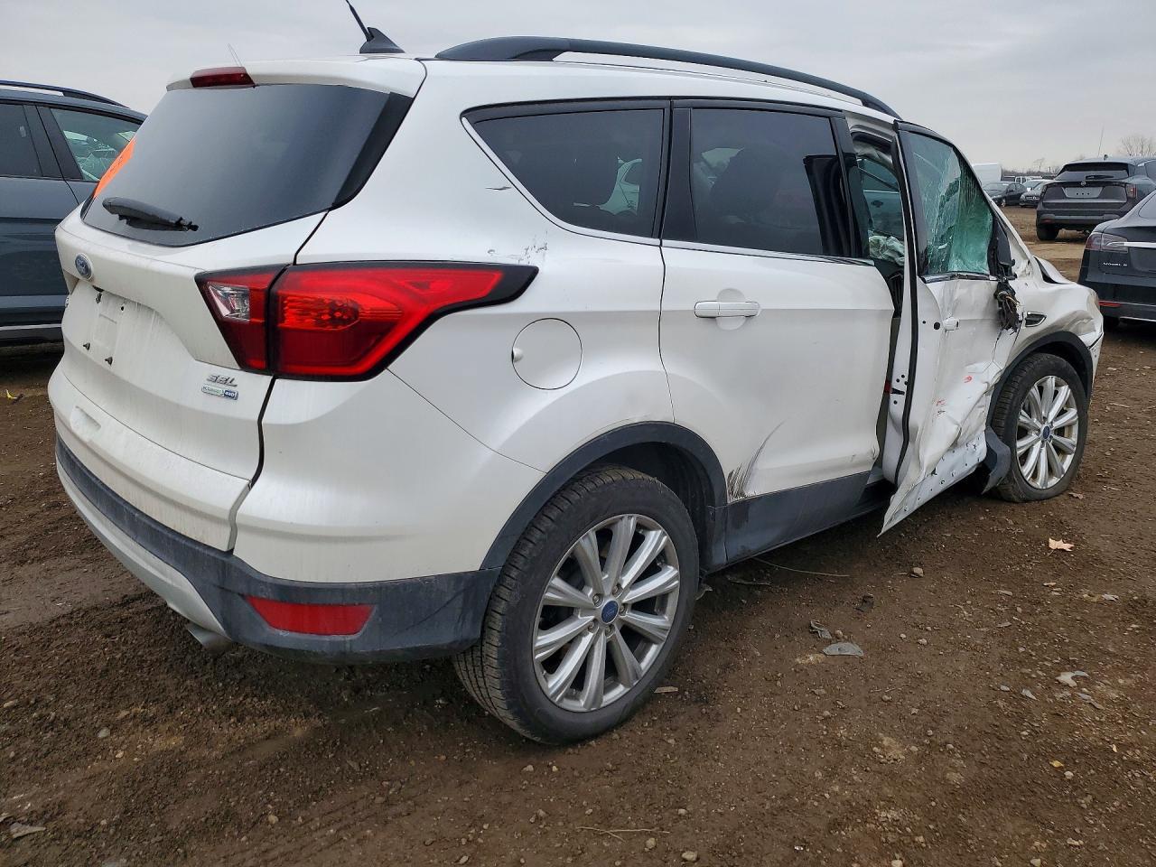 2019 Ford Escape sel